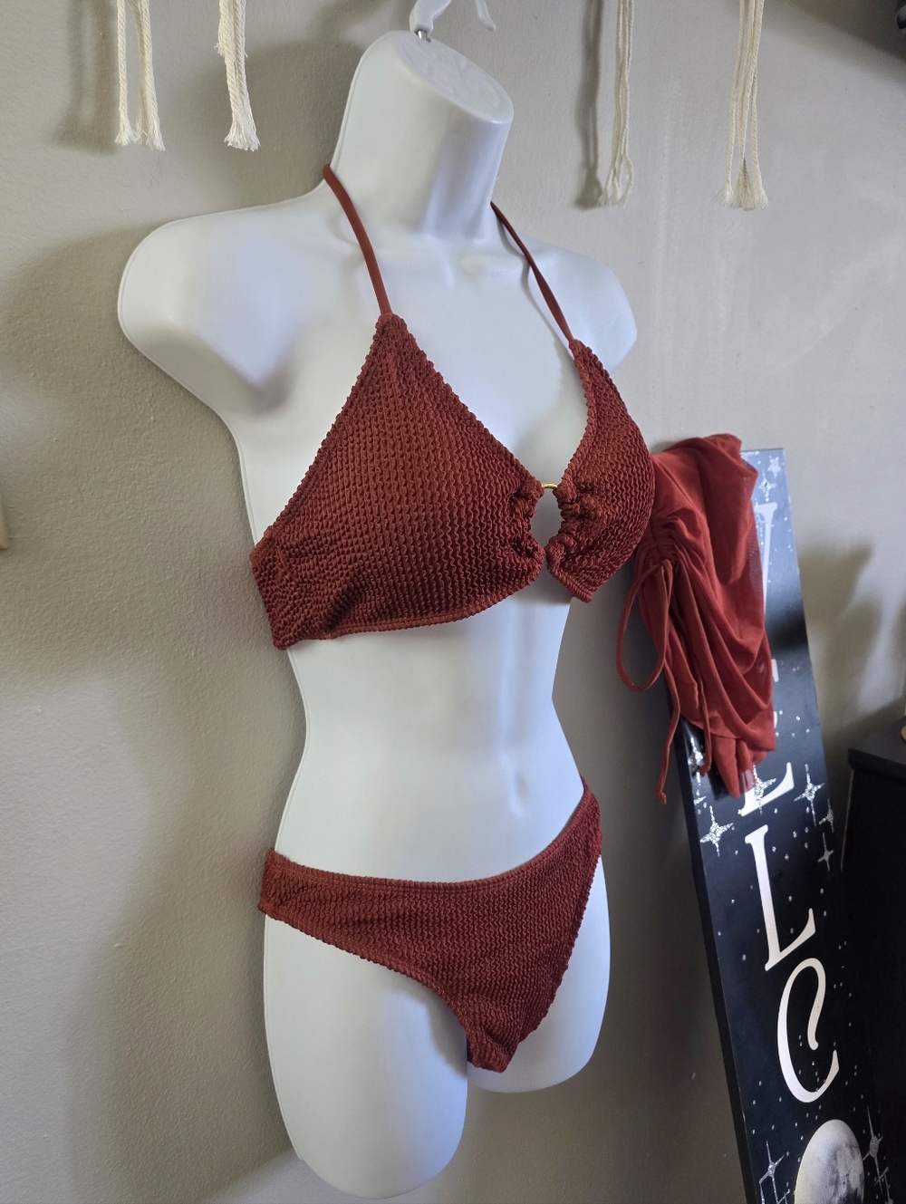 Rust Red Textured Halter Bikini Top with Ruched Skirt Set - Picture 5 of 8